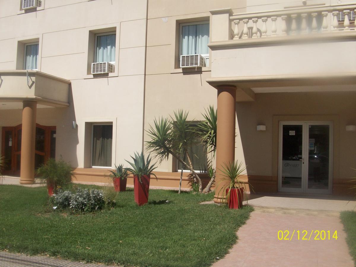 Hotel Del Centro Aimogasta Luaran gambar